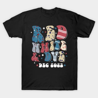 4th of July Pregnant mom T-Shirt